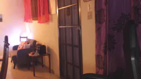 Snapshot of toni2814 chatting on 01/05/25, 01:56 Antonio online show from 01/05/25, 01:56