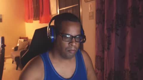 Snapshot of toni2814 chatting on 01/19/25, 02:04 Antonio online show from 01/19/25, 02:04