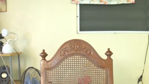 Snapshot of toni2814 chatting on 01/21/25, 12:39 Antonio online show from 01/21/25, 12:39