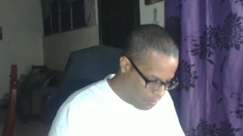 Snapshot of toni2814 chatting on 02/18/25, 02:05 Antonio online show from 02/18/25, 02:05