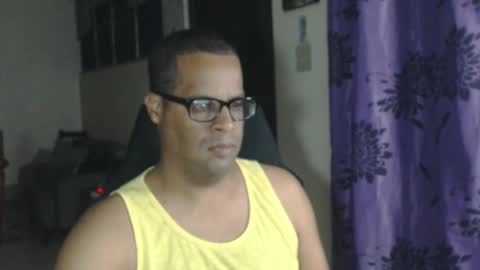 Snapshot of toni2814 chatting on 02/21/25, 02:50 Antonio online show from 02/21/25, 02:50
