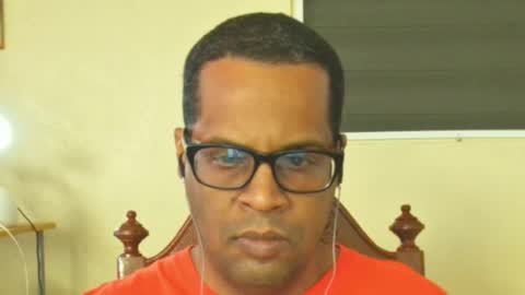 Snapshot of toni2814 chatting on 03/03/25, 12:37 Antonio online show from 03/03/25, 12:37