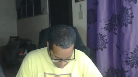 Snapshot of toni2814 chatting on 03/05/25, 02:14 Antonio online show from 03/05/25, 02:14