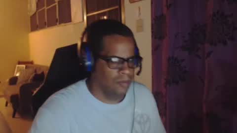 Snapshot of toni2814 chatting on 03/10/25, 01:56 Antonio online show from 03/10/25, 01:56