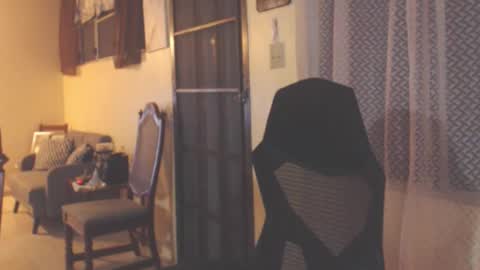 Snapshot of toni2814 chatting on 09/10/25, 02:11 Antonio online show from 09/10/25, 02:11