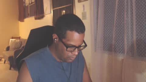 Snapshot of toni2814 chatting on 09/15/25, 01:38 Antonio online show from 09/15/25, 01:38