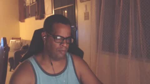 Snapshot of toni2814 chatting on 09/16/25, 01:50 Antonio online show from 09/16/25, 01:50