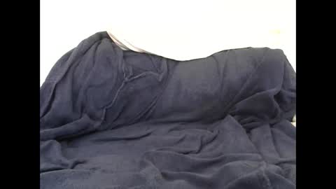 tony980011 online show from 02/18/25, 12:28