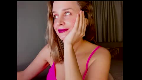 Snapshot of tony_and_alice chatting on 02/06/25, 08:56 Tony and Alice online show from 02/06/25, 08:56