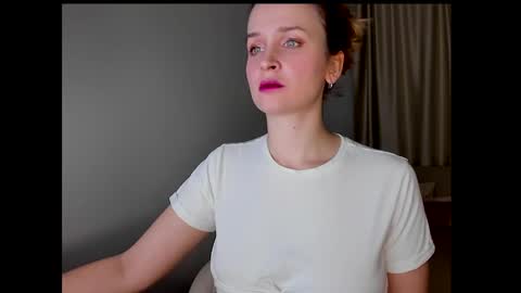 Snapshot of tony_and_alice chatting on 02/10/25, 09:58 Tony and Alice online show from 02/10/25, 09:58