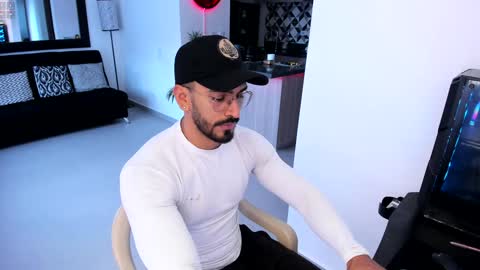 tony muscle1 online show from 01/17/25, 10:23