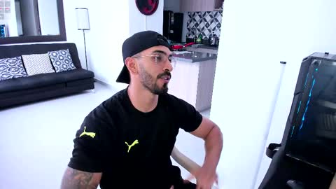 tony muscle1 online show from 02/10/25, 08:31