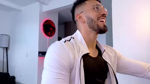 tony muscle1 online show from 10/29/25, 07:59