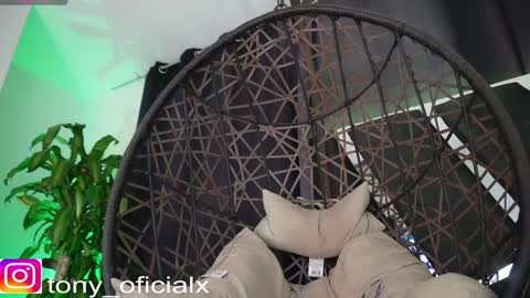 Snapshot of tony_newmen chatting on 01/17/25, 12:20 tony online show from 01/17/25, 12:20