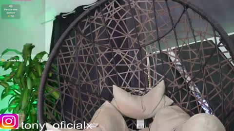 Snapshot of tony_newmen chatting on 01/23/25, 01:19 tony online show from 01/23/25, 01:19