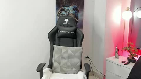 tony_petrov online show from 10/22/25, 03:07