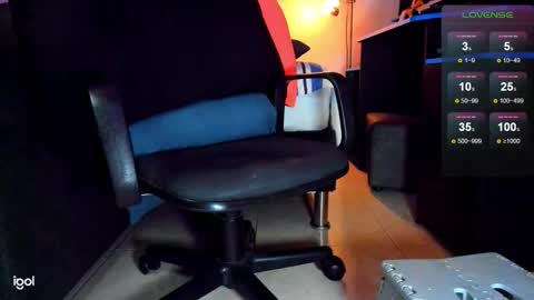 Snapshot of tony_rodrigo chatting on 10/05/25, 02:43 Antony Rodrigo online show from 10/05/25, 02:43