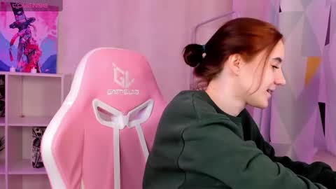 Snapshot of tonya_gray chatting on 01/06/25, 02:04 tonya_gray online show from 01/06/25, 02:04