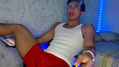 Snapshot of tonydesire_ chatting on 05/11/26, 07:11 tonydesire_ online show from 05/11/26, 07:11