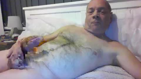 tonygibbson62 online show from 12/28/24, 05:57