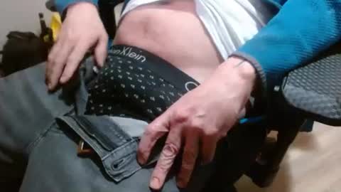 tonytonytony3001 online show from 02/08/25, 02:04