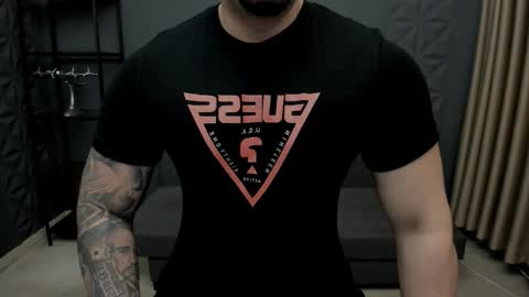 TonyWilcox online show from 12/05/25, 06:33