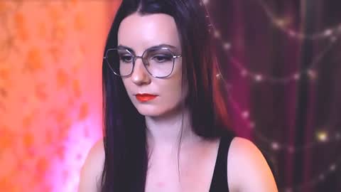 Snapshot of too_beautiful chatting on 01/08/25, 08:07 Elizabeth online show from 01/08/25, 08:07