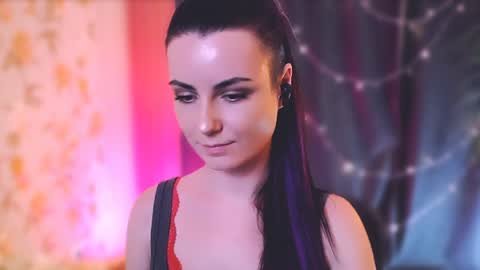 Snapshot of too_beautiful chatting on 01/10/25, 07:32 Elizabeth online show from 01/10/25, 07:32