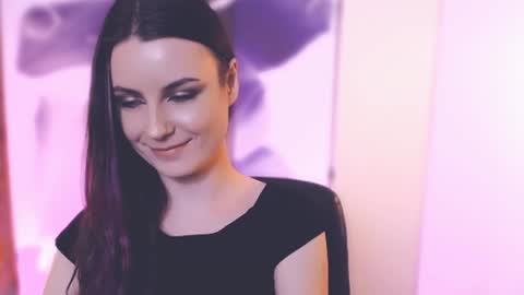 Snapshot of too_beautiful chatting on 01/23/25, 05:10 Elizabeth online show from 01/23/25, 05:10