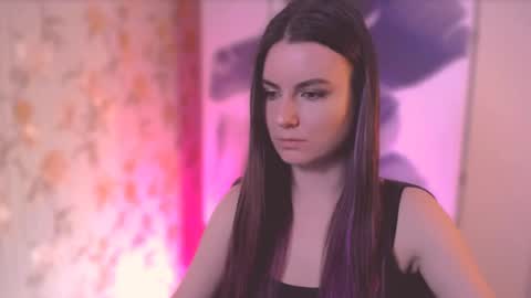 Snapshot of too_beautiful chatting on 03/02/25, 05:14 Elizabeth online show from 03/02/25, 05:14