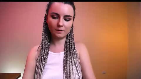 Snapshot of too_beautiful chatting on 03/04/26, 07:31 Elizabeth online show from 03/04/26, 07:31