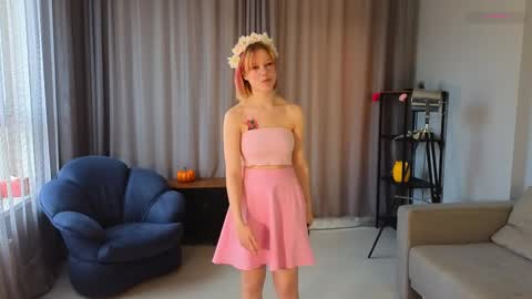 Hey hey Im Megan Pvt open. Im very glad to see you here online show from 04/08/26, 12:27