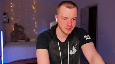 Snapshot of toohornyserj chatting on 12/12/24, 11:03 toohornyserj online show from 12/12/24, 11:03