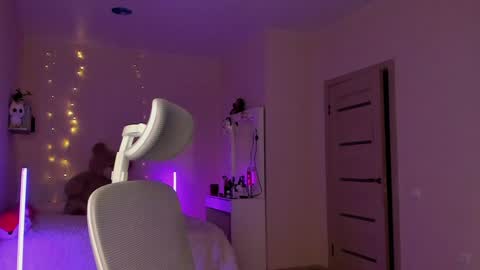 Snapshot of toohornyserj chatting on 12/16/24, 09:20 toohornyserj online show from 12/16/24, 09:20