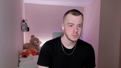 Snapshot of toohornyserj chatting on 12/21/24, 10:51 toohornyserj online show from 12/21/24, 10:51