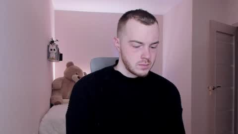 Snapshot of toohornyserj chatting on 12/24/24, 10:28 toohornyserj online show from 12/24/24, 10:28