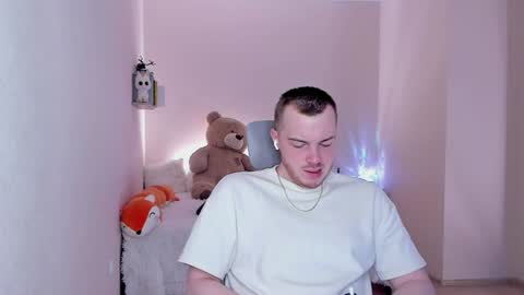 Snapshot of toohornyserj chatting on 12/27/24, 11:42 toohornyserj online show from 12/27/24, 11:42