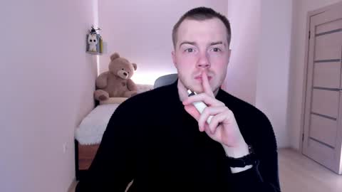 Snapshot of toohornyserj chatting on 01/04/25, 08:27 toohornyserj online show from 01/04/25, 08:27