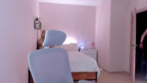 Snapshot of toohornyserj chatting on 01/06/25, 04:26 toohornyserj online show from 01/06/25, 04:26