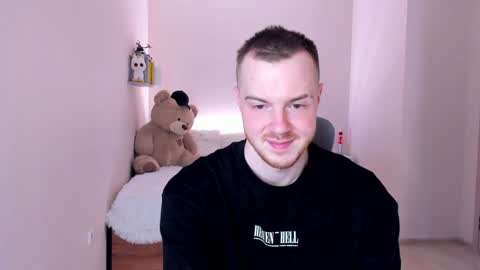 Snapshot of toohornyserj chatting on 01/11/25, 03:13 toohornyserj online show from 01/11/25, 03:13