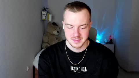 Snapshot of toohornyserj chatting on 01/15/25, 11:51 toohornyserj online show from 01/15/25, 11:51