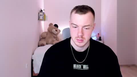 Snapshot of toohornyserj chatting on 01/26/25, 11:39 toohornyserj online show from 01/26/25, 11:39