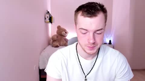 Snapshot of toohornyserj chatting on 02/16/25, 10:32 toohornyserj online show from 02/16/25, 10:32