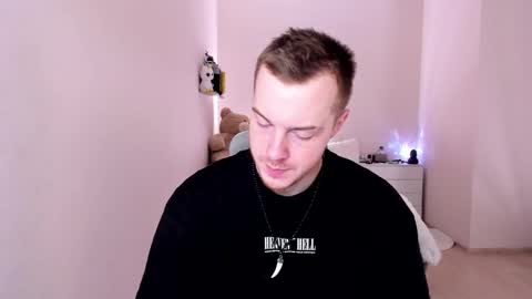 Snapshot of toohornyserj chatting on 02/17/25, 09:30 toohornyserj online show from 02/17/25, 09:30