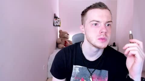 Snapshot of toohornyserj chatting on 02/22/25, 11:24 toohornyserj online show from 02/22/25, 11:24