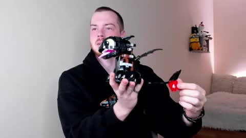 Snapshot of toohornyserj chatting on 10/25/25, 08:58 toohornyserj online show from 10/25/25, 08:58