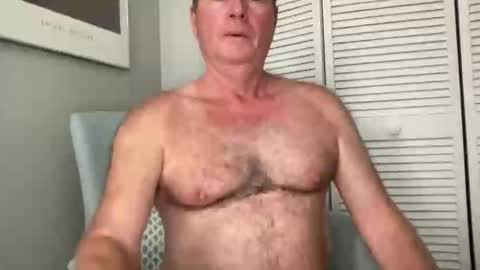 Snapshot of tookie1019 chatting on 10/21/25, 04:35 tookie1019 online show from 10/21/25, 04:35