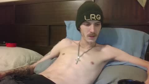 Snapshot of tootall803 chatting on 12/23/24, 01:29 TooTall803 online show from 12/23/24, 01:29