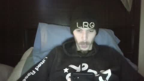 Snapshot of tootall803 chatting on 01/04/25, 03:18 TooTall803 online show from 01/04/25, 03:18