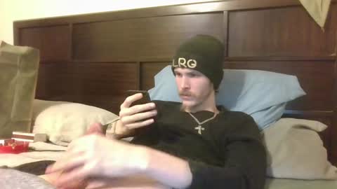 Snapshot of tootall803 chatting on 01/17/25, 08:02 TooTall803 online show from 01/17/25, 08:02